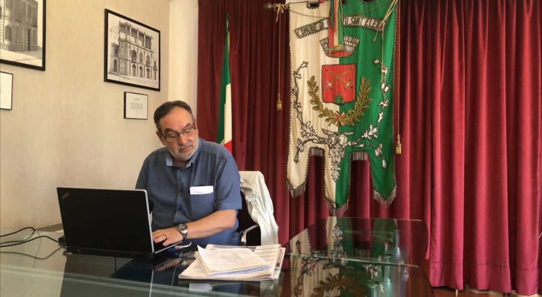 Quartu, riparte la movida notturna: “Ecco le nuove regole per i giovani nei locali sul mare al Poetto”