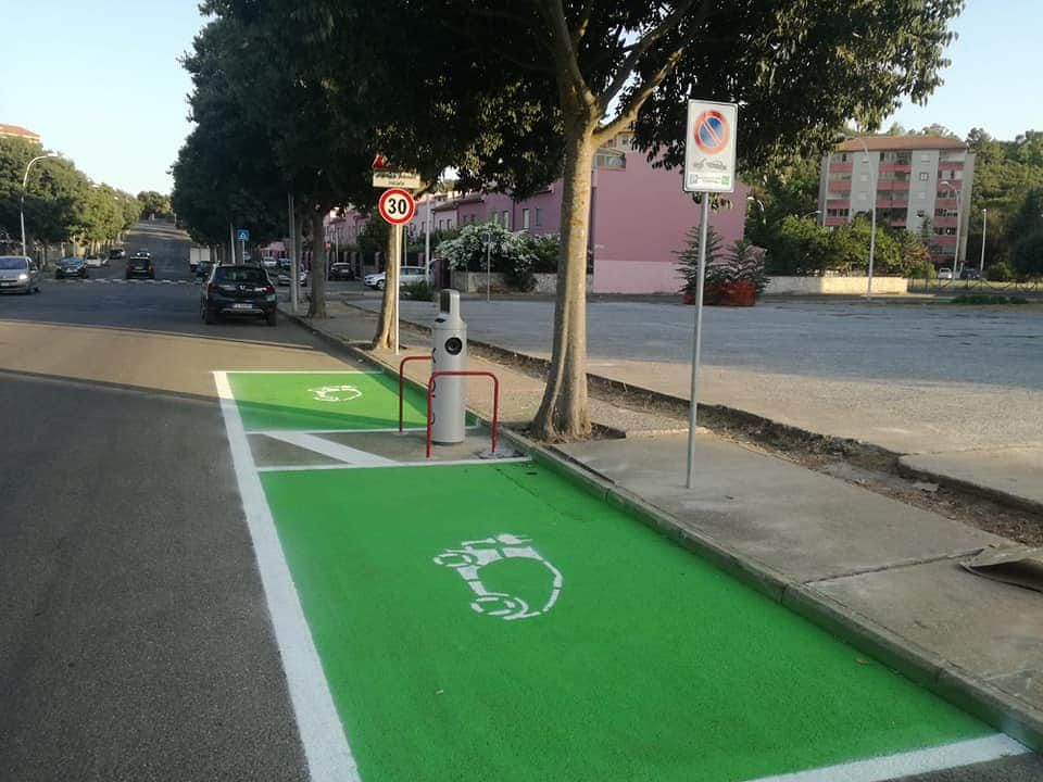 Iglesias sempre più “green”: installate le colonnine per il rifornimento delle auto elettriche e ibride