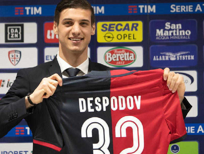 Cagliari, Kiril Despodov positivo al Coronavirus: il calciatore rossoblù è asintomatico