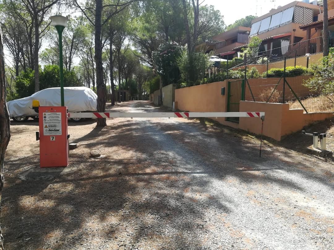 Pula, spiagge “liberate” dalle sbarre dopo 30 anni: addio recinzioni al Pinus Village