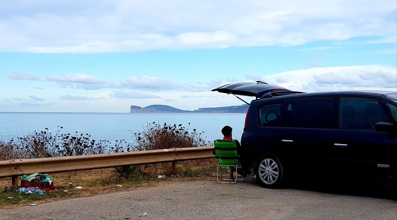 Picnic sulla litoranea Alghero Bosa, la vista è mozzafiato: anzi no