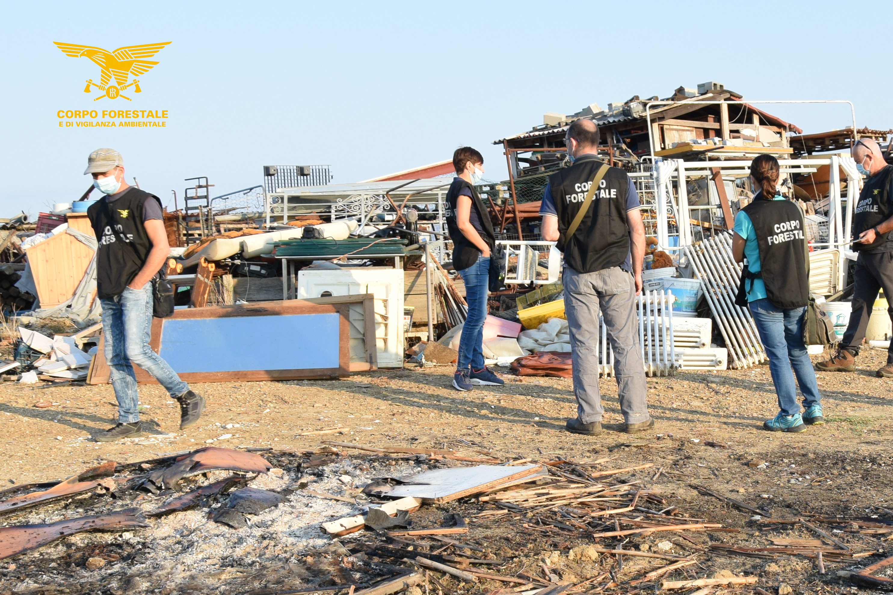 Roghi tossici a Villamassargia, trovata una mega discarica abusiva con rifiuti pericolosi