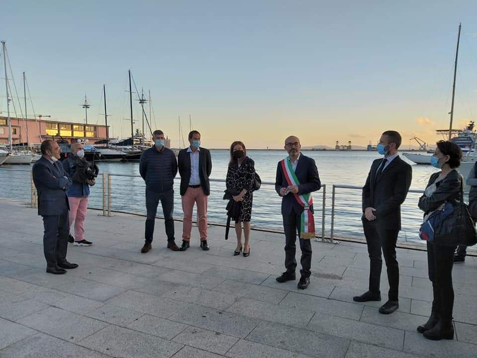 Cagliari, l’omaggio all’ex sindaco: inaugurata al porto la “Calata Mariano Delogu”