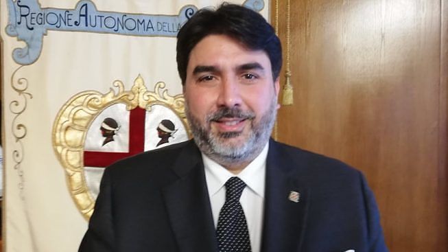 “Contagi quasi a zero a luglio, poi l’aumento ad agosto”: i motivi della nuova stretta in Sardegna
