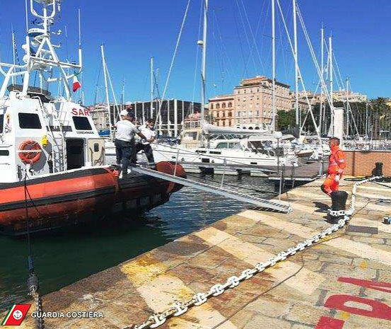 Cagliari, pescatore si ferisce con un grosso amo: soccorso dalla Guardia Costiera