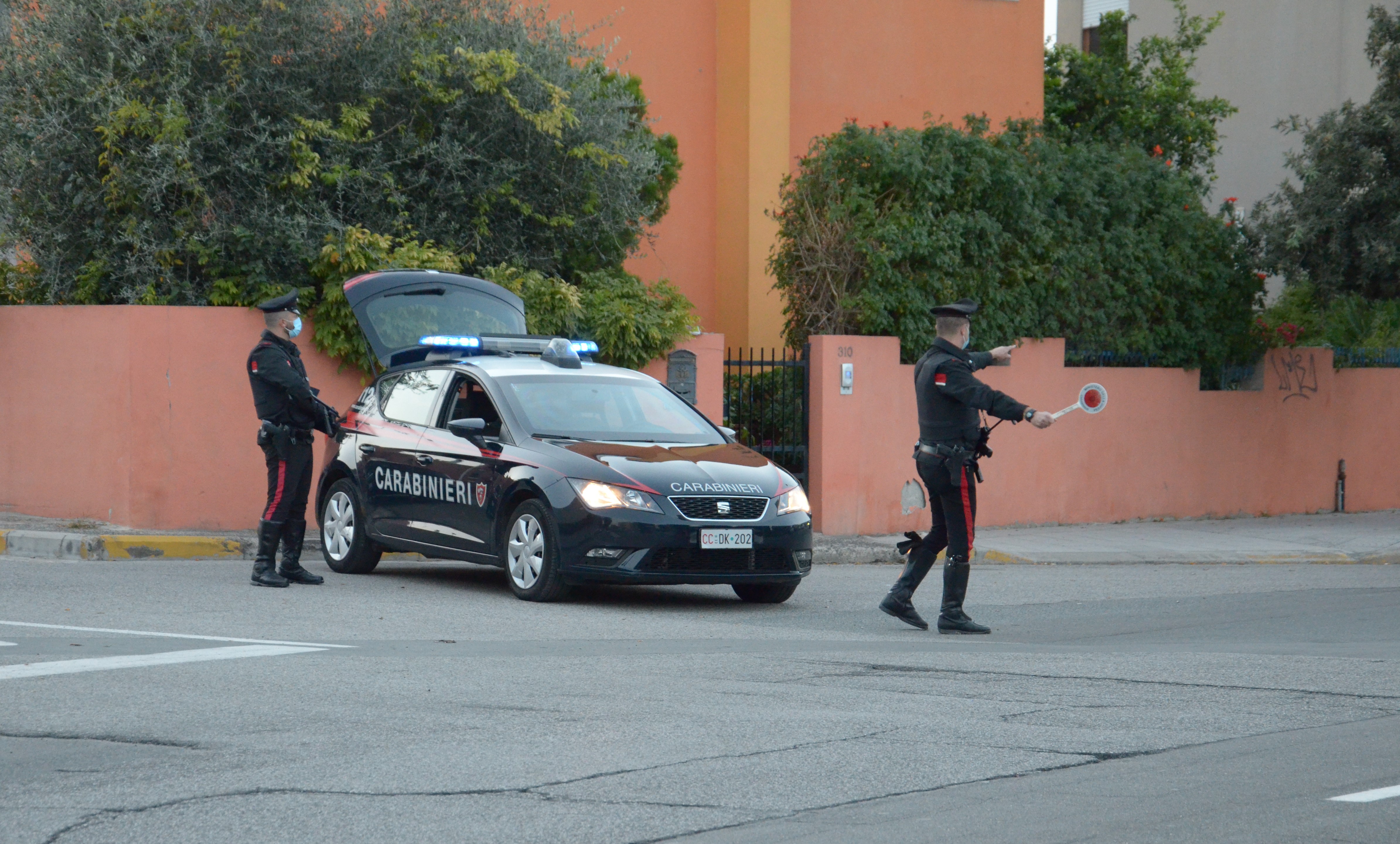 Droga nella propria abitazione, incensurato arrestato dai carabinieri a Monserrato