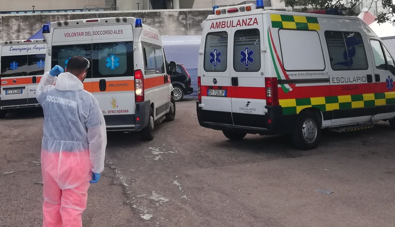 Covid, in Sardegna “seconda ondata 14 volte superiore alla prima: 527 posti letto occupati negli ospedali”