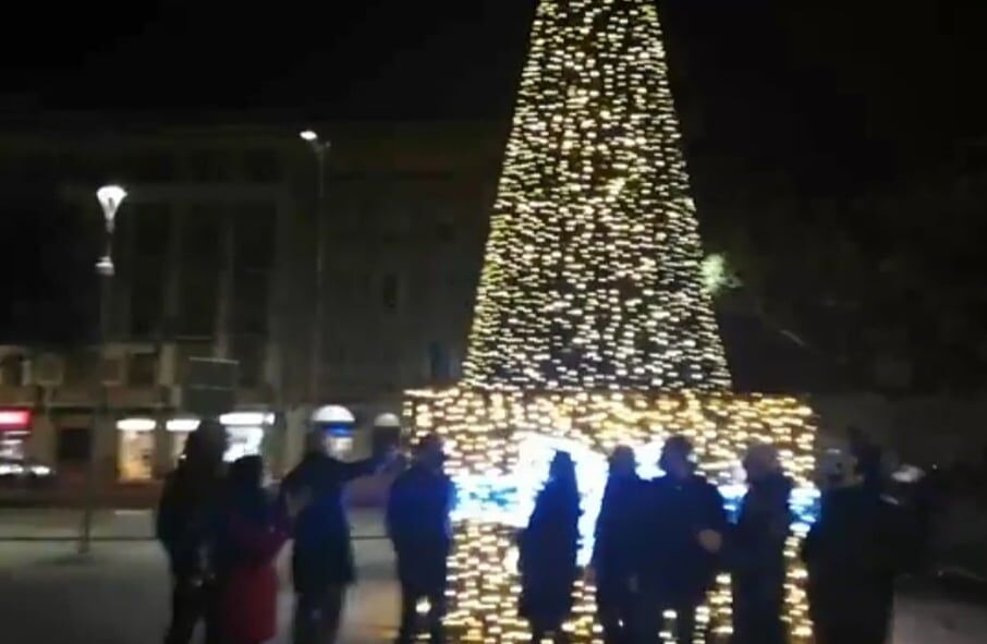 “A Cagliari Natale difficile, i contagi sono in calo: albero e luci perchè serve spensieratezza”