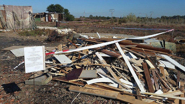 Cagliari, guerra ai “caddozzi” di Santa Gilla: via alla rimozione dei rifiuti e delle discariche dalla laguna