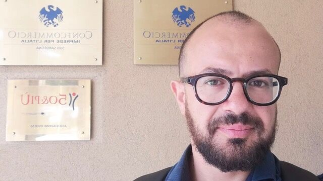 Street food in centro a Cagliari, no dei ristoratori: “Rischio assembramenti e altro baccano”