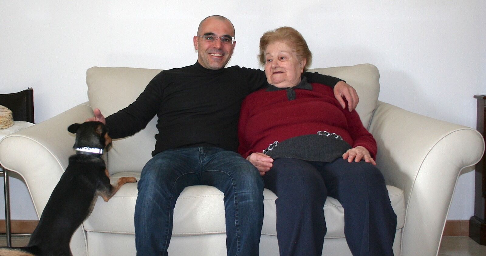I caregiver chiedono un piano vaccinale per i propri cari : “In Sardegna siamo fantasmi”