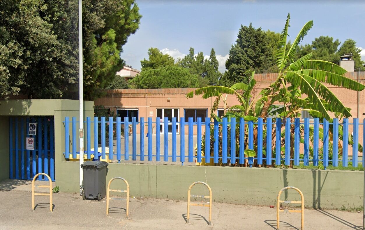 Cagliari, choc in una scuola a Pirri: bimba trova una siringa nel cortile e punge il compagnetto