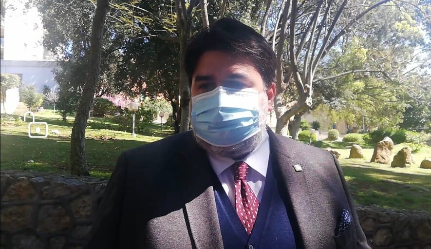 Vaccini, Solinas sicuro: “Non siamo ultimi, abbiamo già vaccinato tutto il personale sanitario”