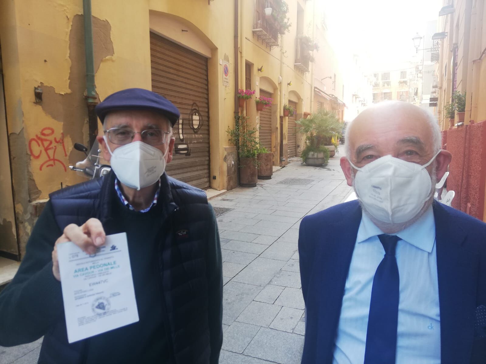 Cagliari, “troppi tavolini alla Marina, non riusciamo a raggiungere i nostri garage”