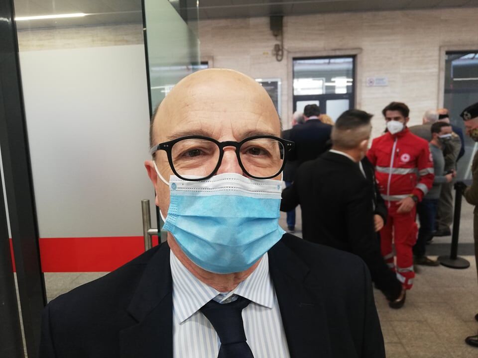 “Sardegna gialla ma con numeri da zona bianca da due settimane: vaccini in ritardo? Stiamo accelerando”