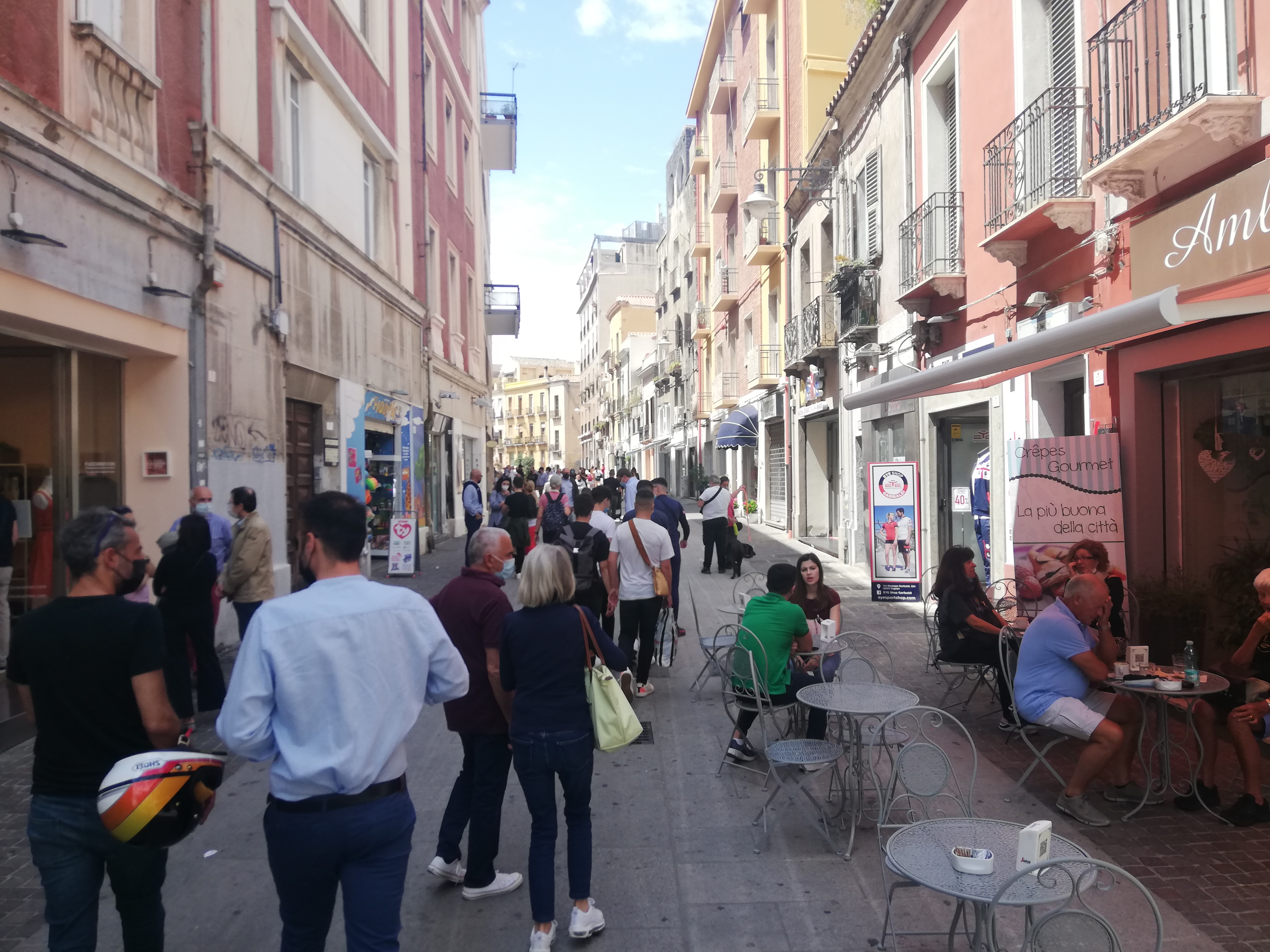 La Sardegna riapre tutto, Solinas non proroga le ordinanze: nessuna registrazione per entrare nell’Isola