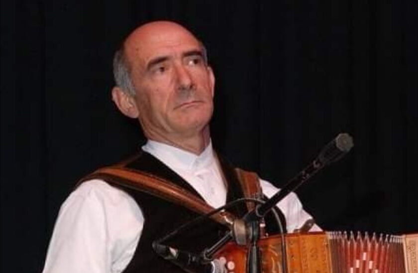 Monserrato, mondo della musica folk in lutto: addio al grande Tonio Farris