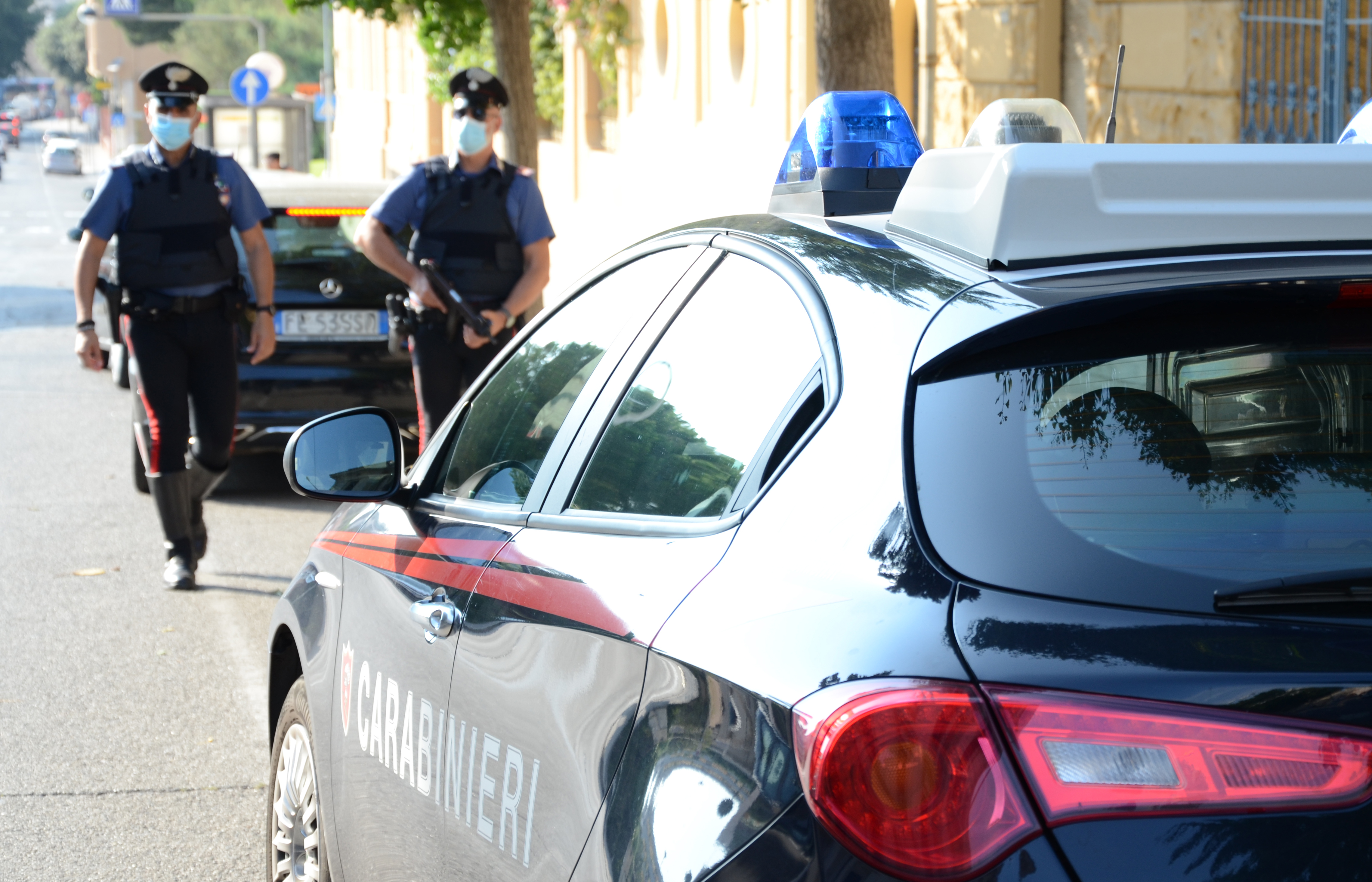 Ruba la benzina pagata da un altro cliente, 38enne denunciato a San Vito
