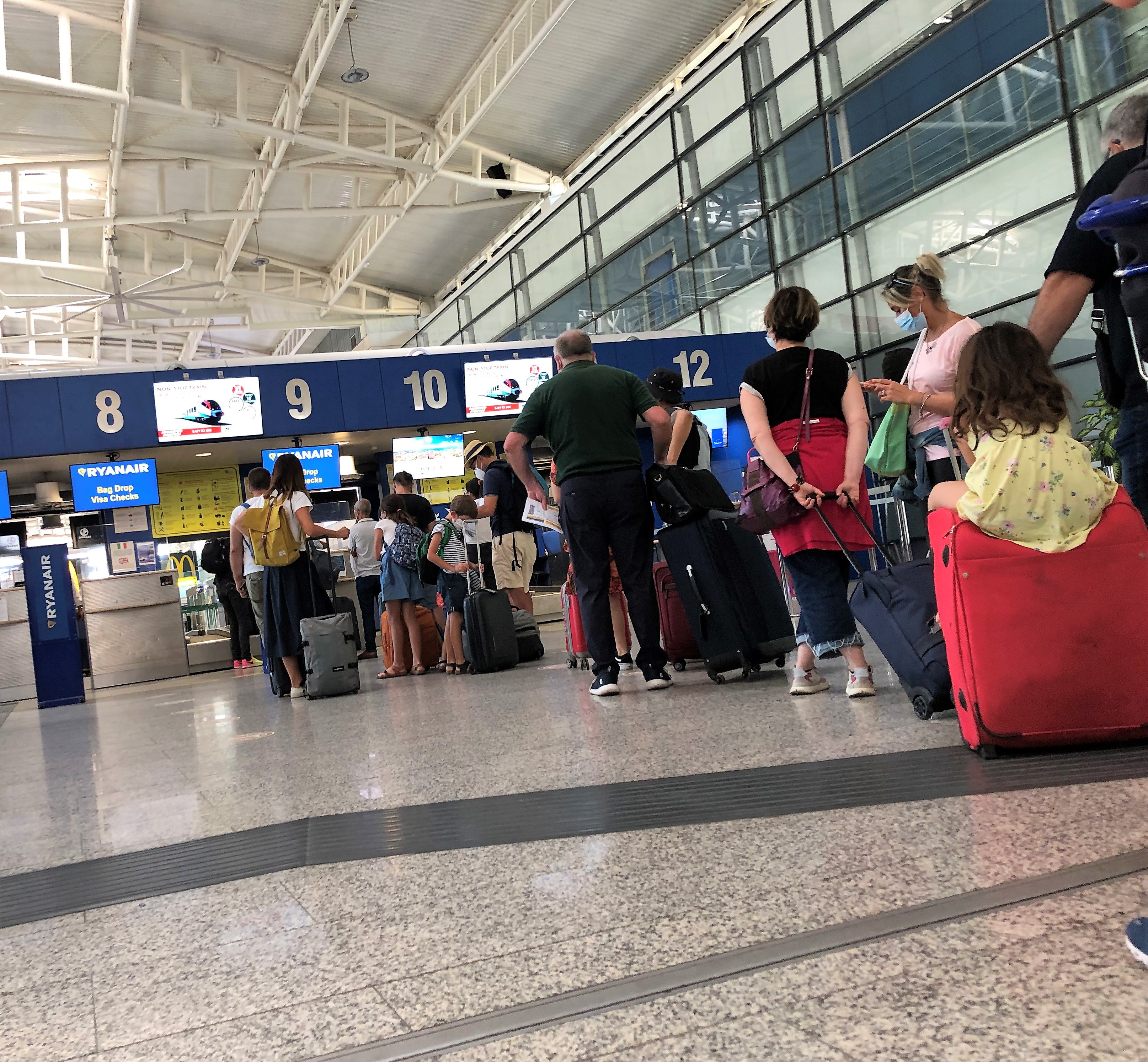 Aeroporto di Cagliari al top, a giugno stessi numeri del 2019 per dimenticare l’anno orribile della pandemia: oltre 261mila passeggeri