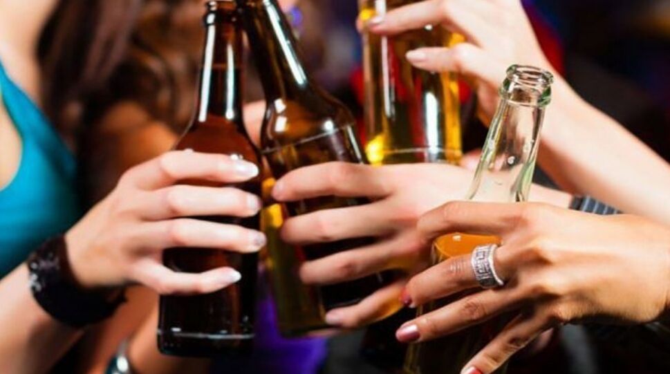 A Villasimius la musica si spegne all’una: stop anche alla vendita di alcolici d’asporto