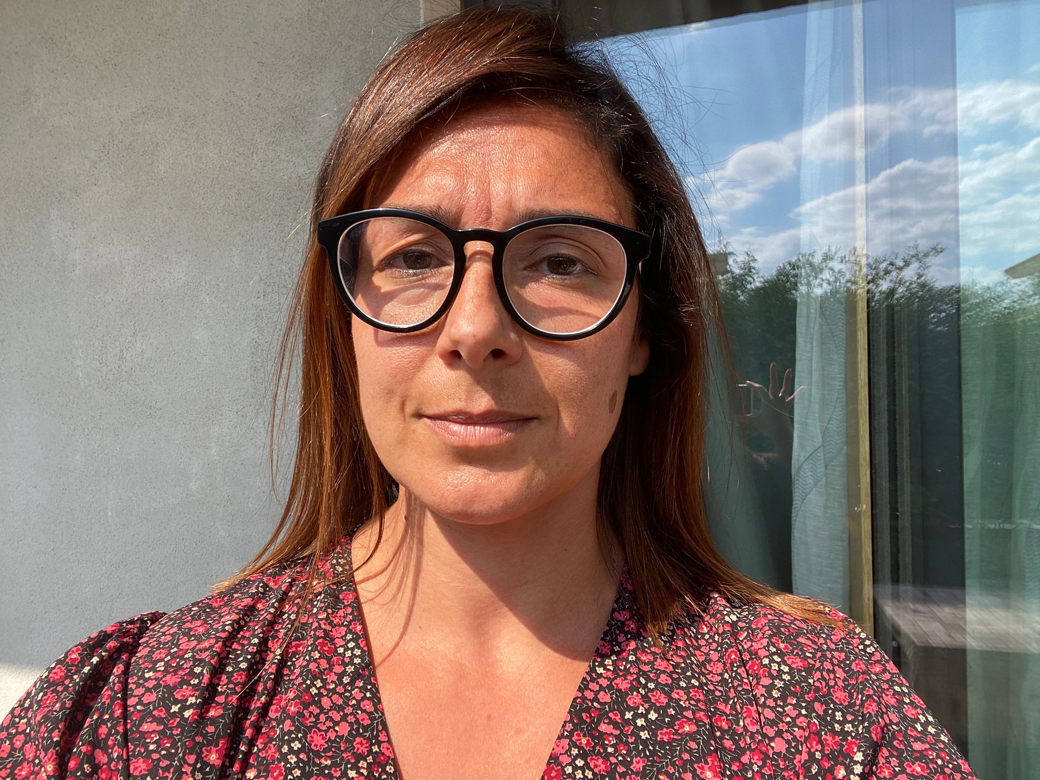 “Troppe spiagge sarde vietate ai disabili, per portare mia figlia devo sollevare la carrozzina da 90 chili”