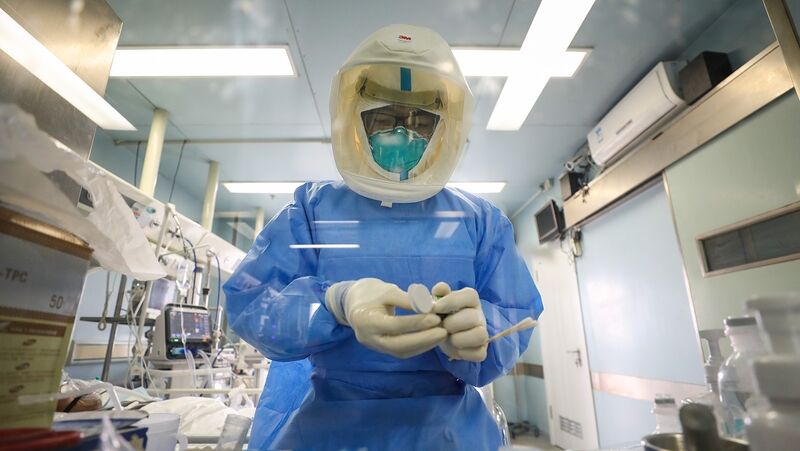La variante Delta martella l’Isola, Cagliari seconda in Italia per nuovi contagi