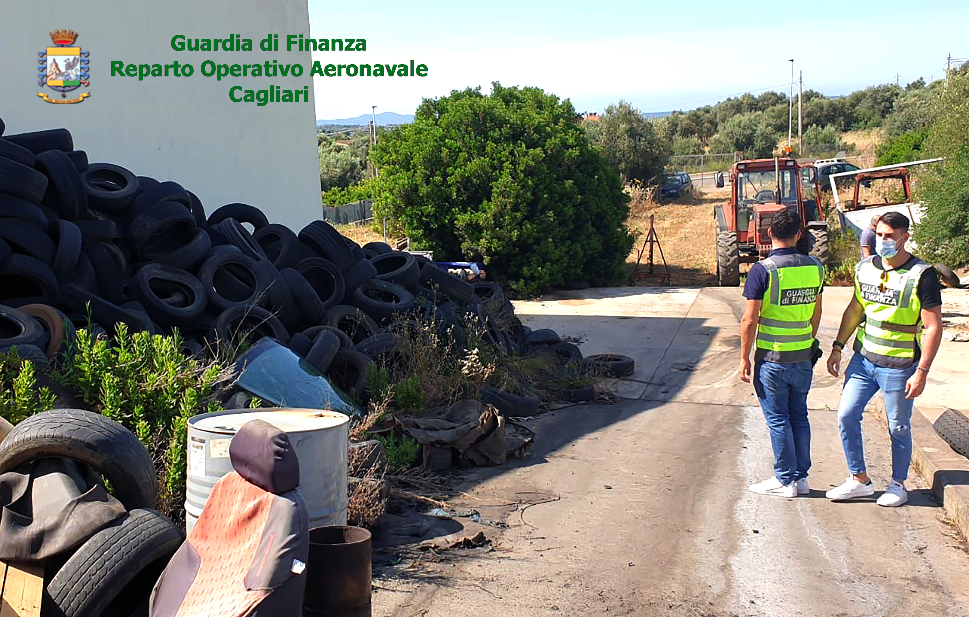 Masainas, sequestrata una discarica abusiva con migliaia di pneumatici e rifiuti pericolosi