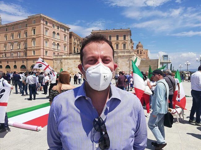 “Un leghista cagliaritano ferito nell’aggressione al gazebo, voglio chiudere i centri sociali in tutta la Sardegna”