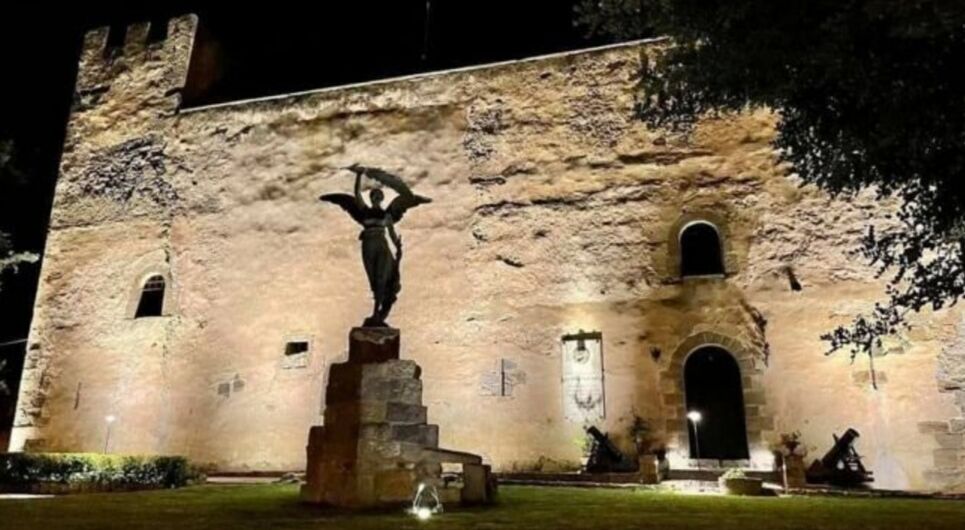 Emergenza Covid a Sanluri, stretta del sindaco: stop manifestazioni e caffè solo al tavolo