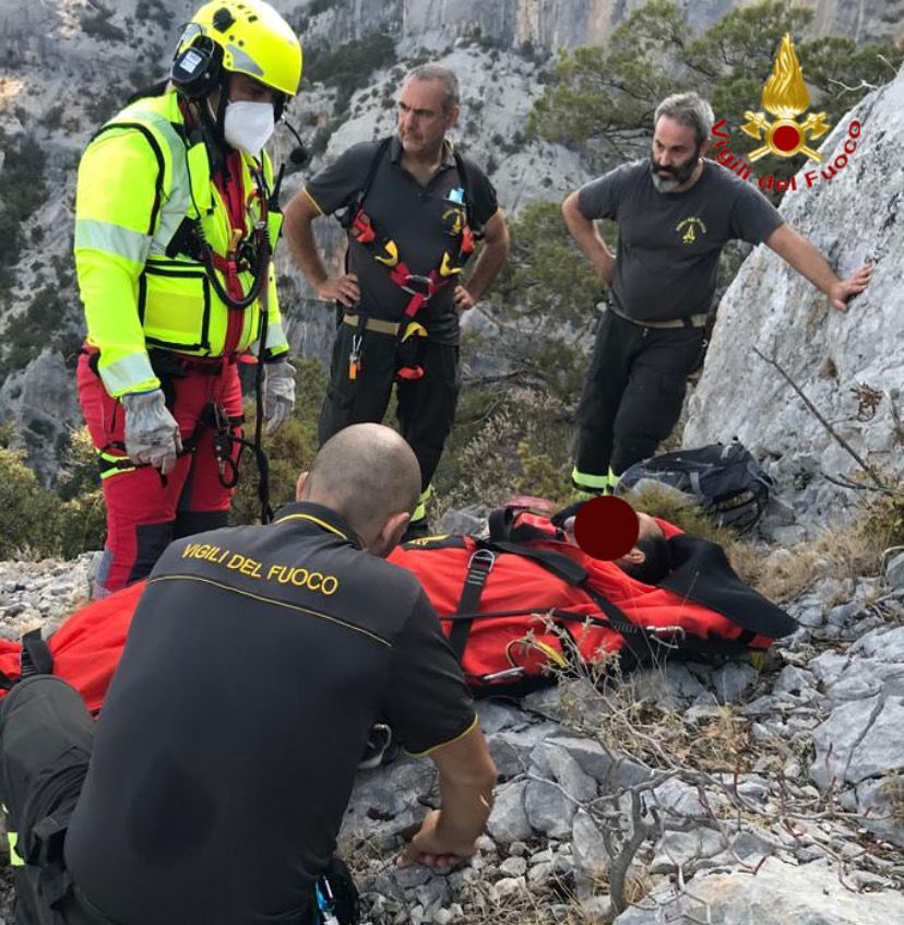 Cade in un sentiero e rimane ferito tutta la notte, 55enne sardo salvato dopo undici ore
