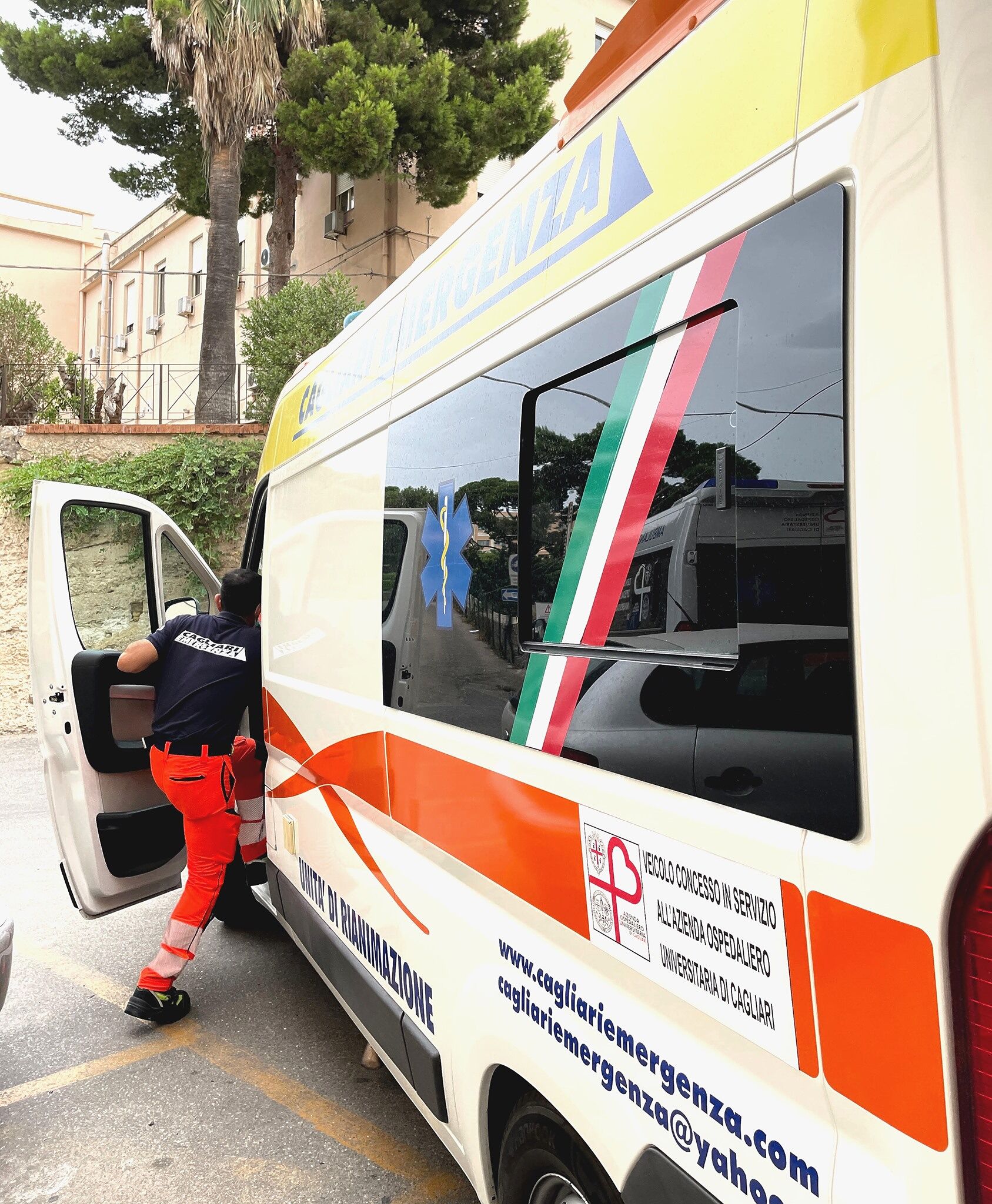 Sardegna, più contagi del virus con meno tamponi e cinque morti. Ma crollano ancora i ricoveri in ospedale