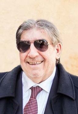 “Il vuoto che resterà nei nostri cuori è incolmabile. Ciao papà”, è mancato all’affetto dei cari Paolo Mauri