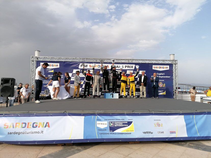 Motonautica: Sardegna Prix, il trionfo di Carpitella e Bacchi nello splendido Poetto di Cagliari
