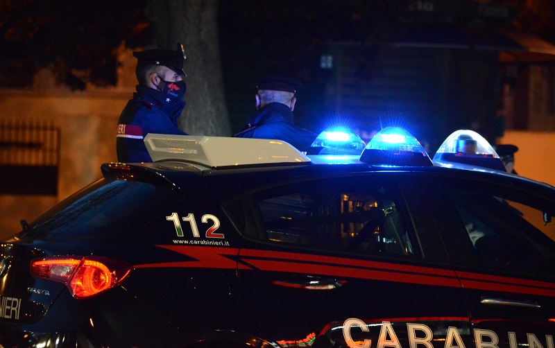 Castiadas, perde il controllo dell’auto sull’asfalto bagnato e finisce contro il guardrail