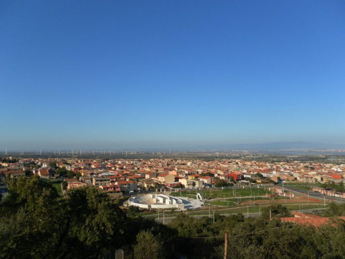 Il Covid galoppa a Capoterra, 174 positivi: green pass e restrizioni confermate per i non vaccinati 