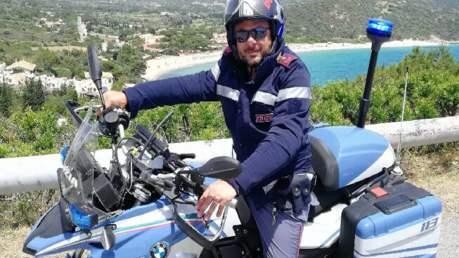 Giancarlo De Angelis, poliziotto morto a 49 anni a Cagliari: raccolta fondi dei colleghi per la famiglia