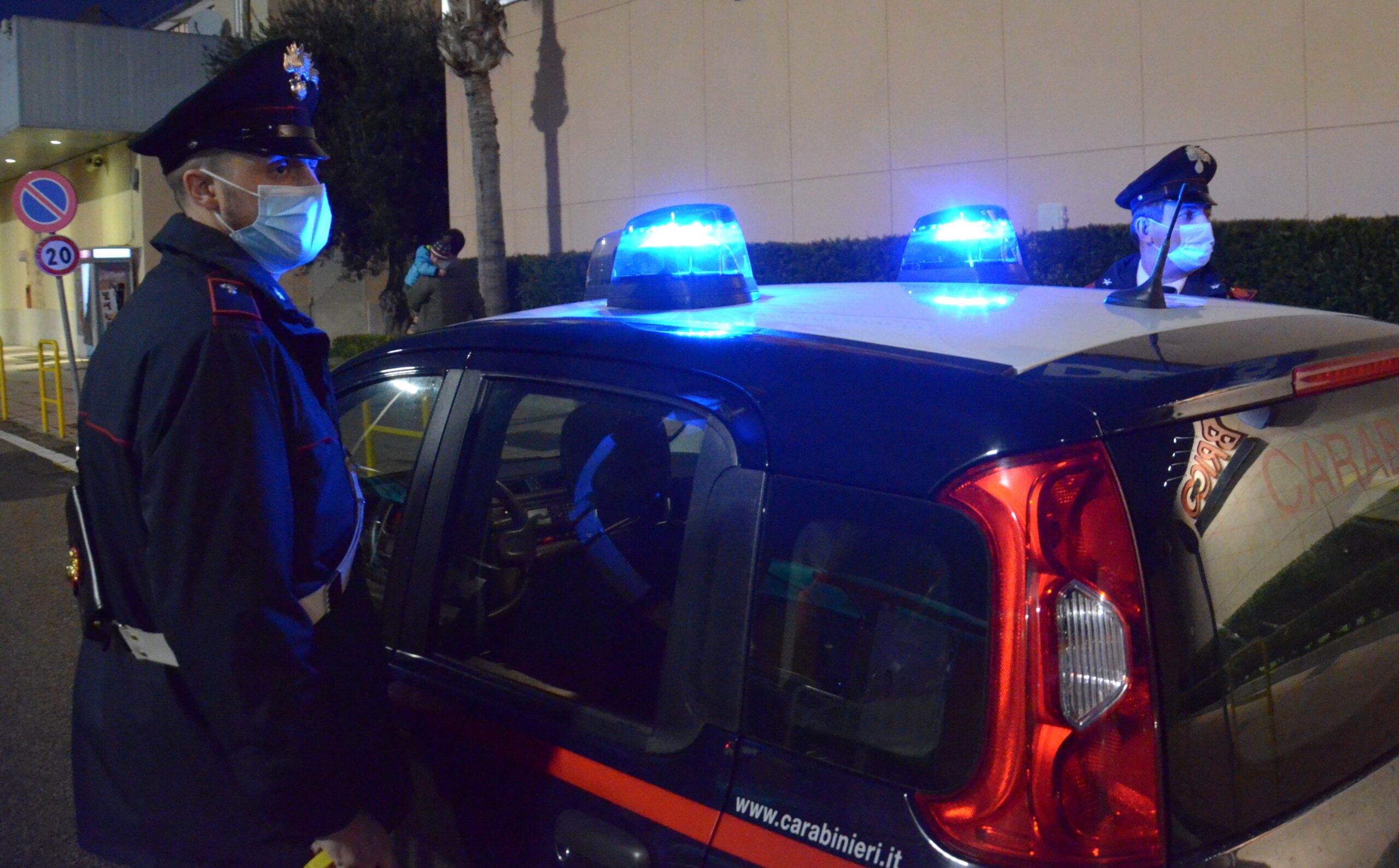 Aggredisce la ex compagna per sottrarle il cellulare: operaio denunciato a Giba