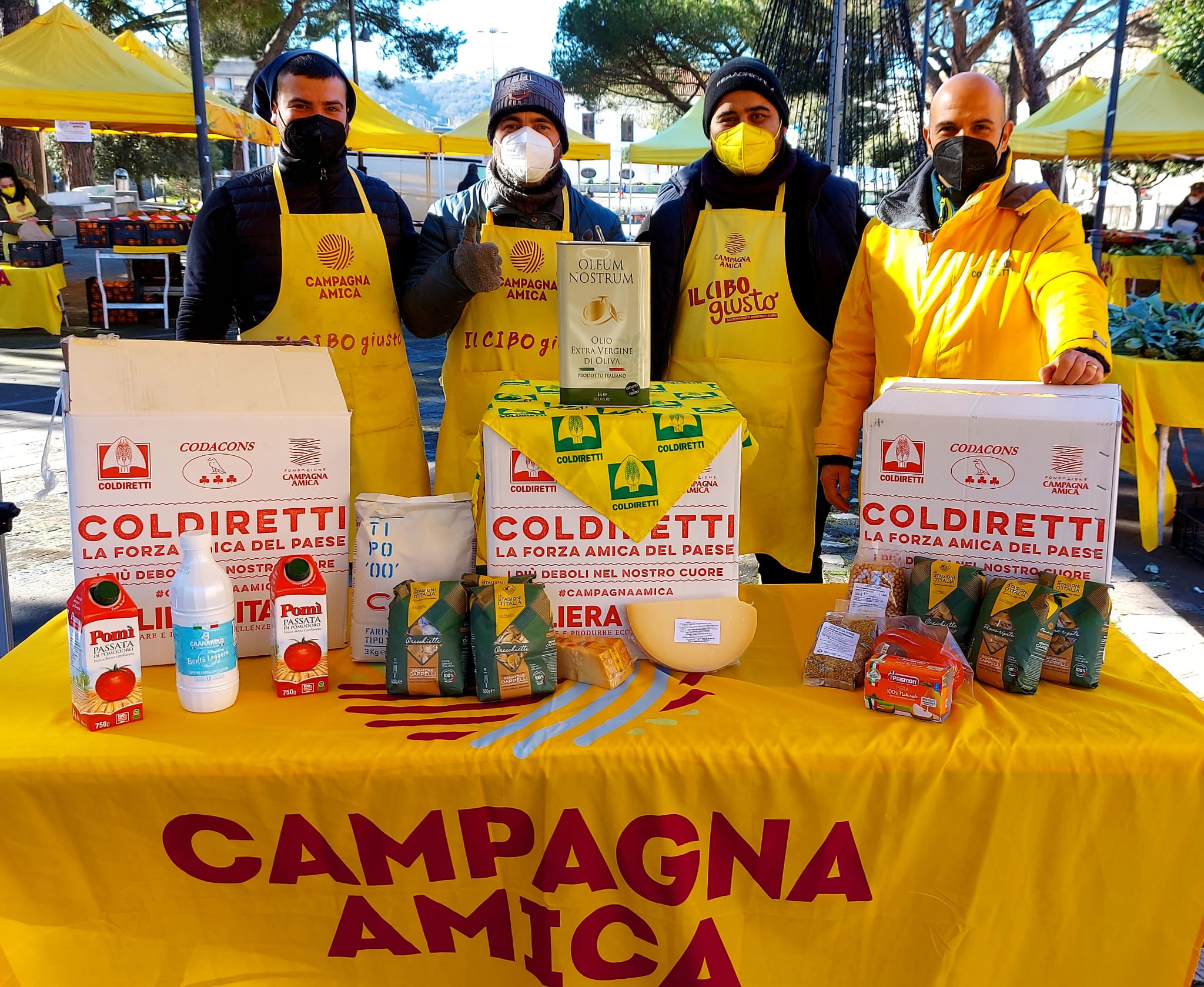Diecimila kg di cibo made in Italy regalati dagli agricoltori sardi ai nuovi poveri