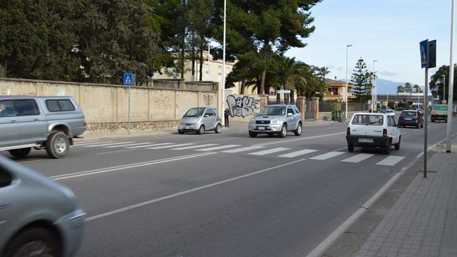 Tragedia a Cagliari, bimbo di un anno travolto e ucciso da uno scooter in via Cadello