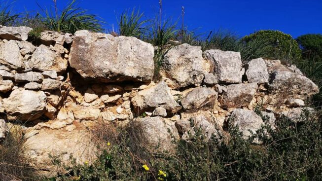 Reggia nuragica a Monte Urpinu, il Comune di Cagliari frena: “Per la Soprintendenza non c’è nulla”