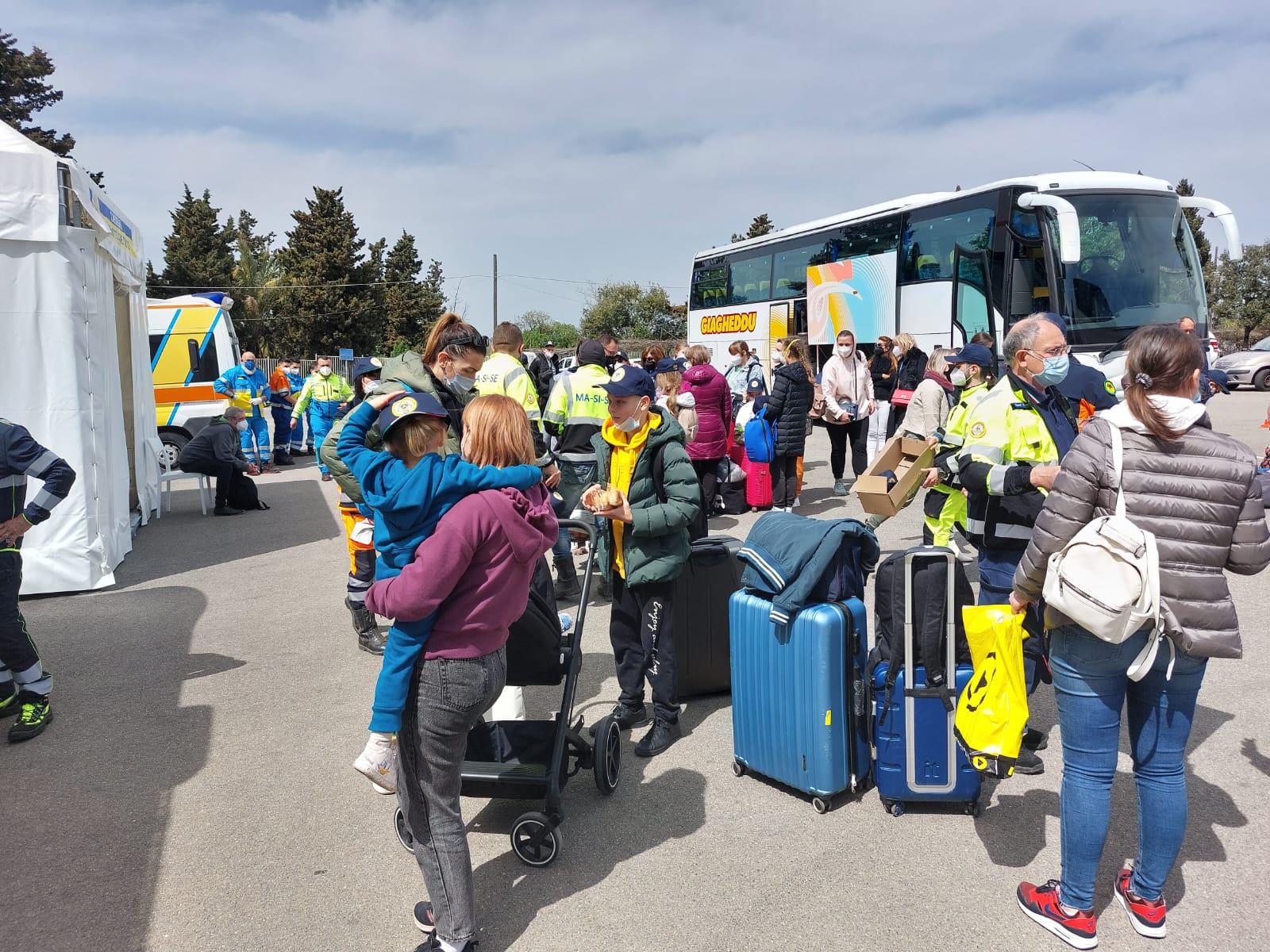 Una mega sala giochi nell’albergo di Quartu, la Sardegna abbraccia e coccola 50 bimbi ucraini