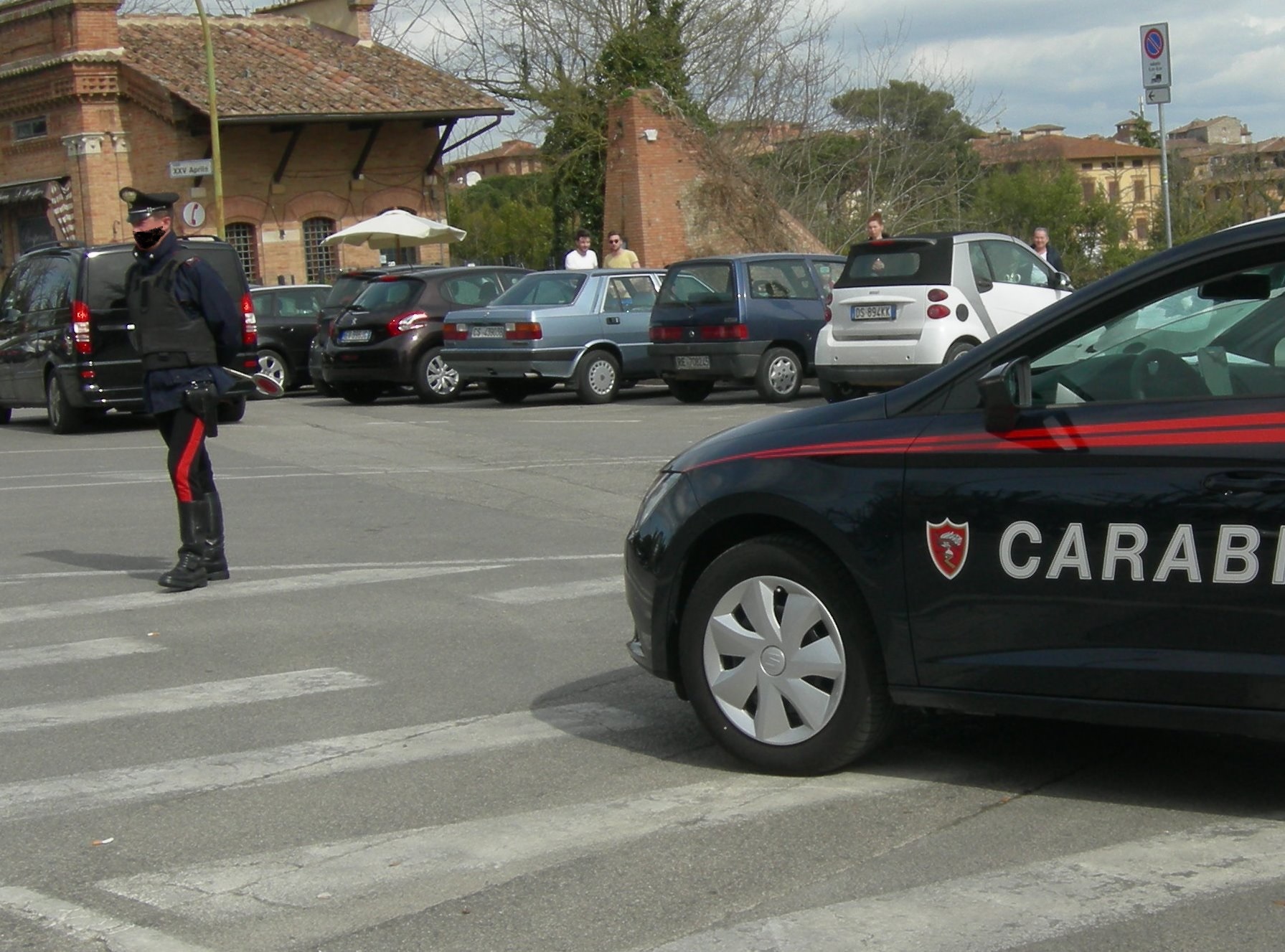 Scontro tra auto a Serrenti, due donne ferite in ospedale