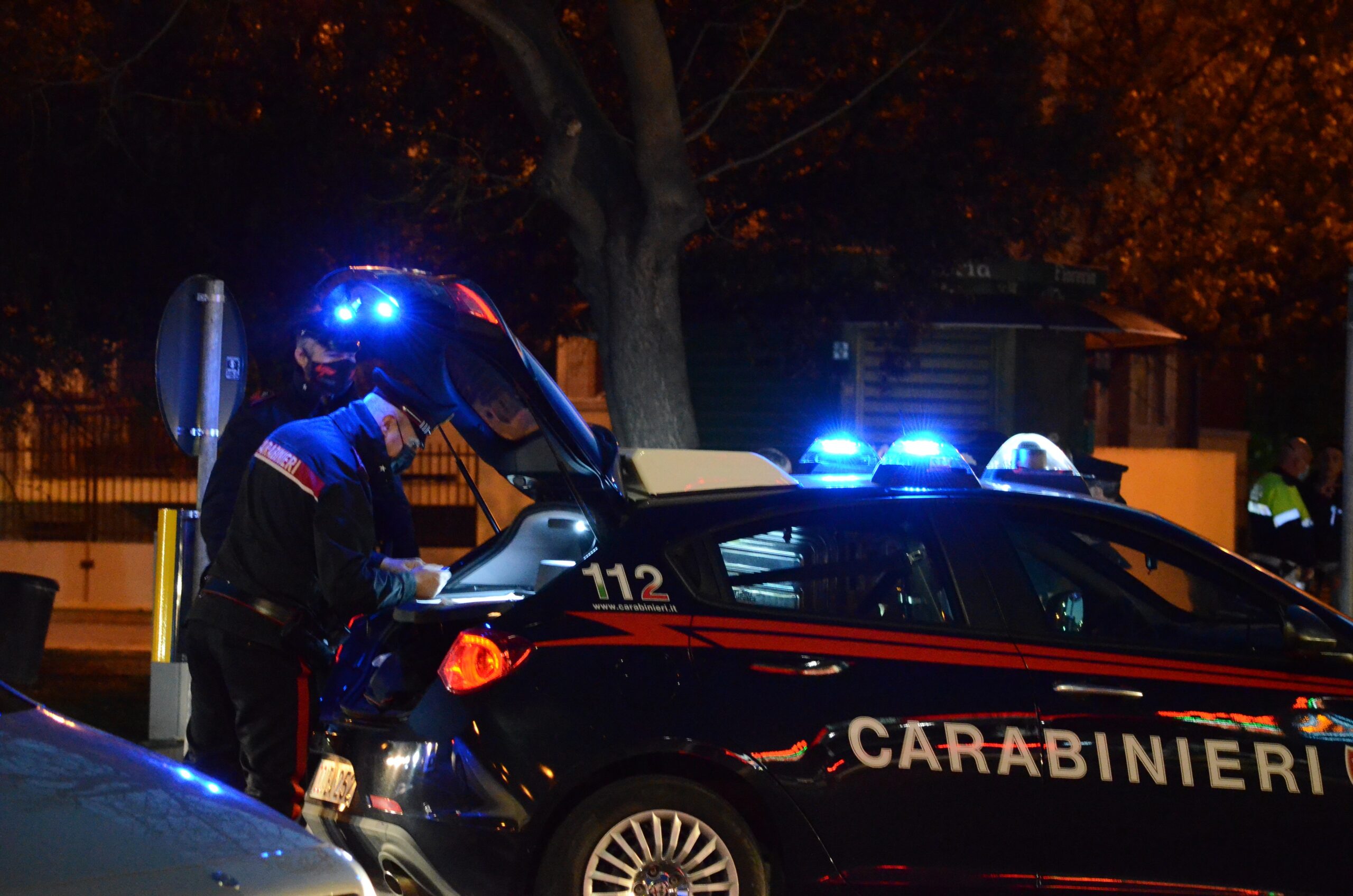 Finte vendite di abiti on line, denunciata una giovane di Pimentel