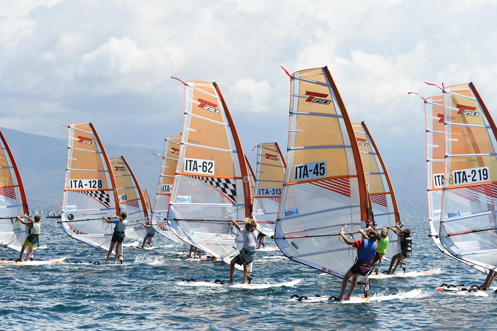 Cagliari, conto alla rovescia per il Campionato Europeo di windsurf classe Techno 293