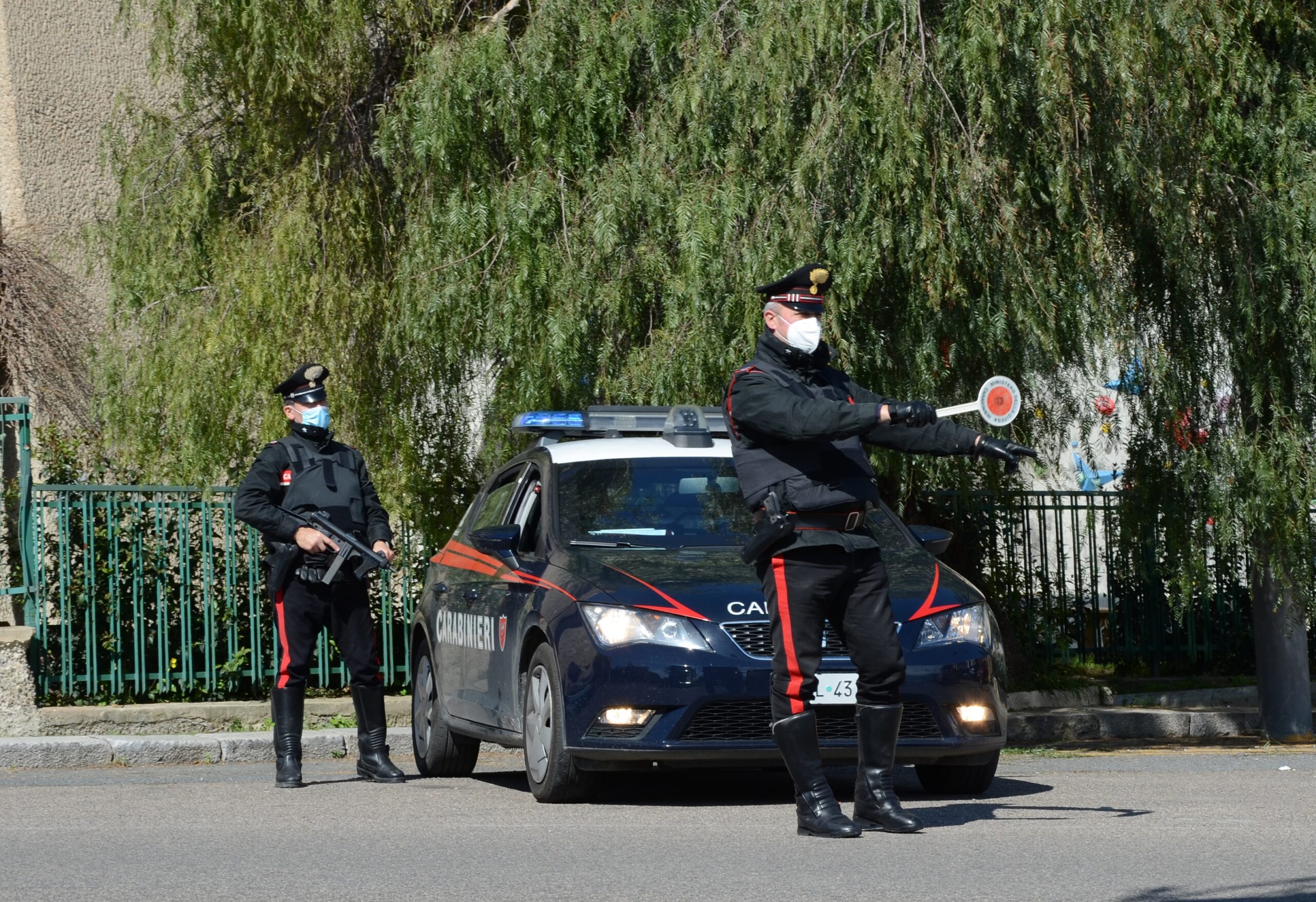 Sant’Anna Arresi, causa un incidente e scappa: operaio rintracciato e denunciato dai carabinieri