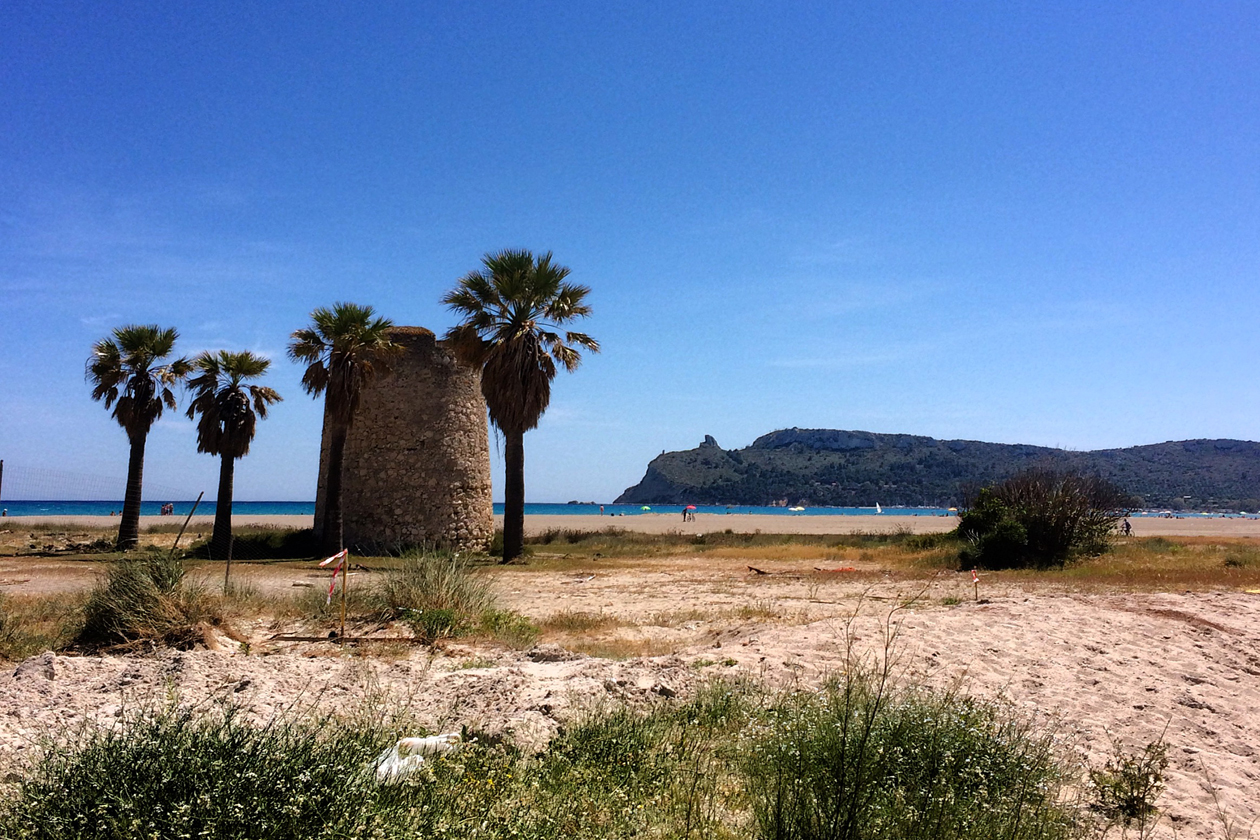 Cagliari, lavori di manutenzione: chiusi due servizi igienici al Poetto