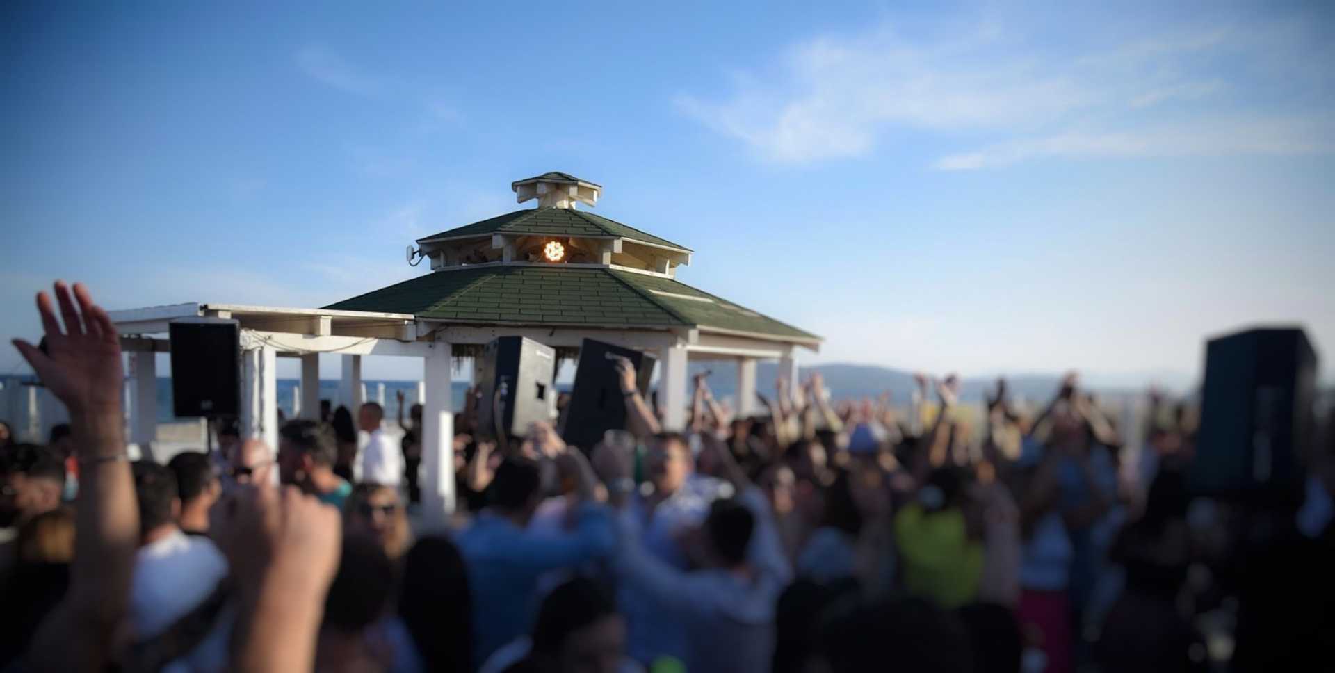 Quartu, musica dal vivo ma solo sino all’1 nei weekend e gratis: stesse regole dal centro al Poetto