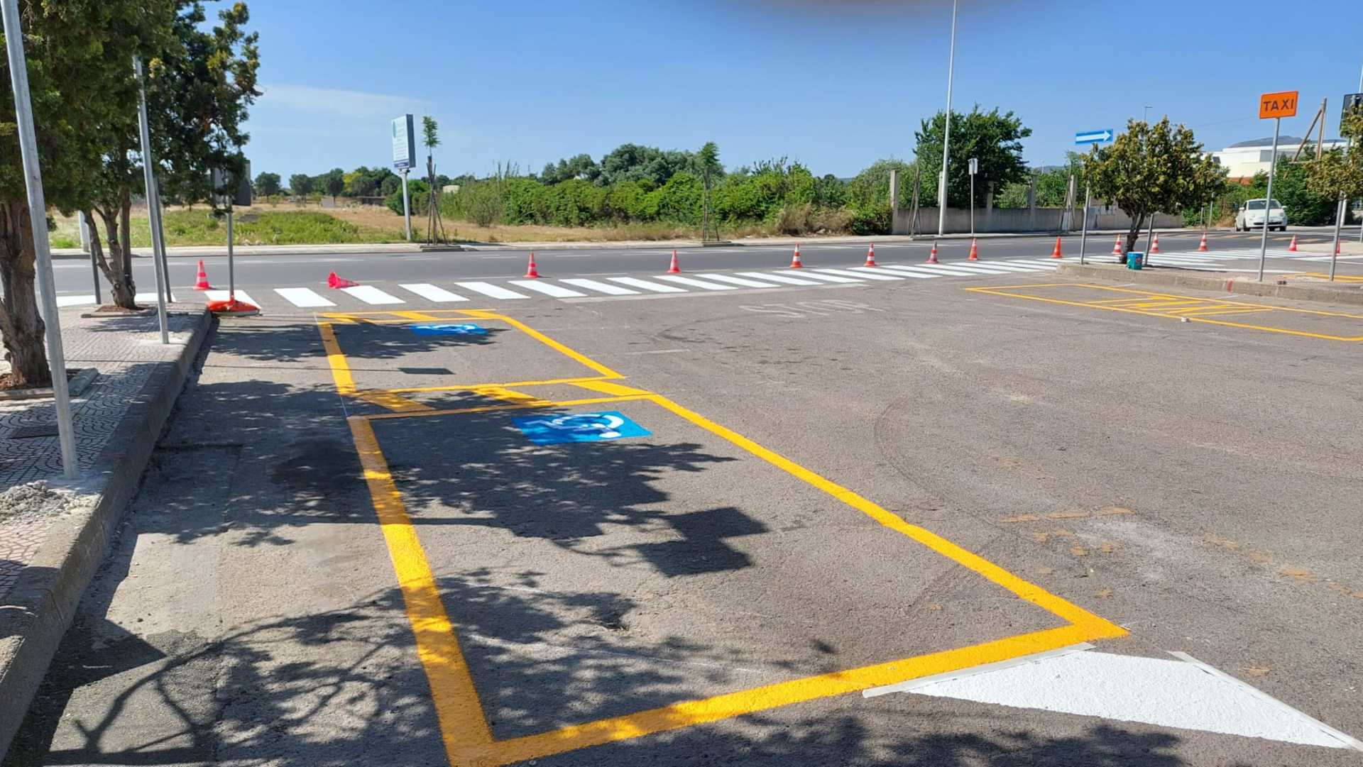 Quartu, addio caos davanti al cimitero: nuovi stalli per fiorai e tassisti e mega parcheggio