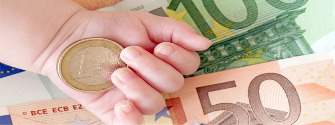 Cagliari, in arrivo il bonus bebè: 200 euro per ogni nuovo bimbo nato in città