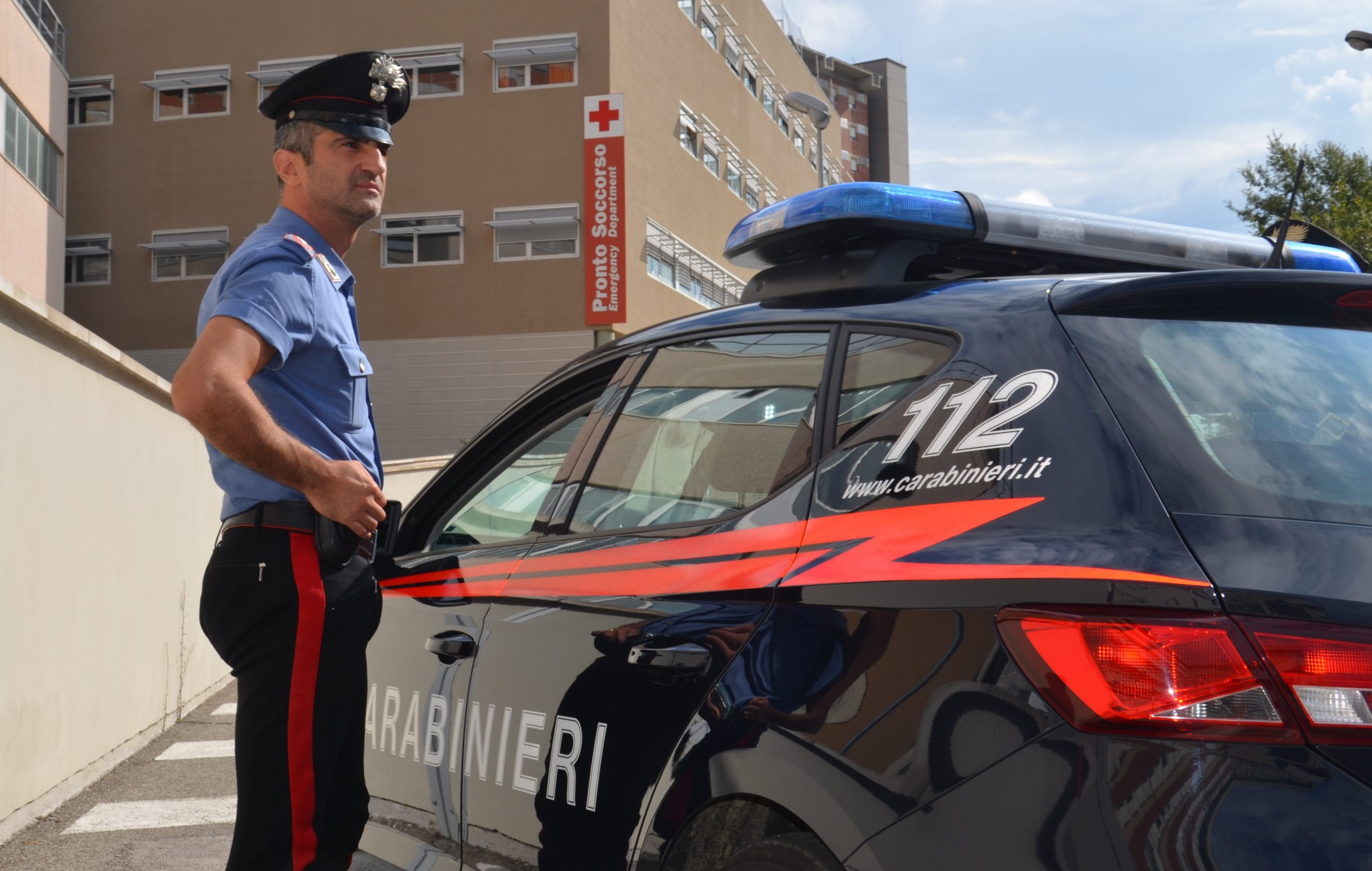 Ruba soldi, pc e una moto a Guspini ma perde un dente: ladro incastrato dai referti medici